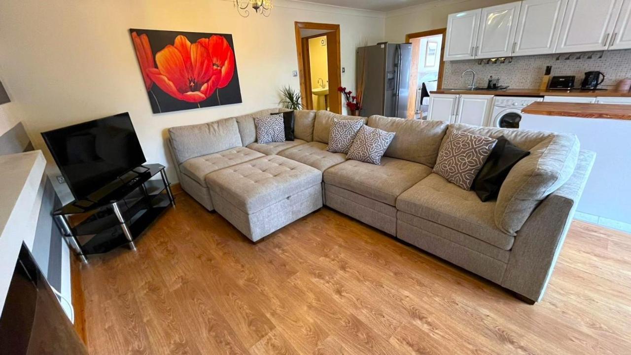 Elegant 2 Bedroom Chalet Edinburgh Eksteriør billede