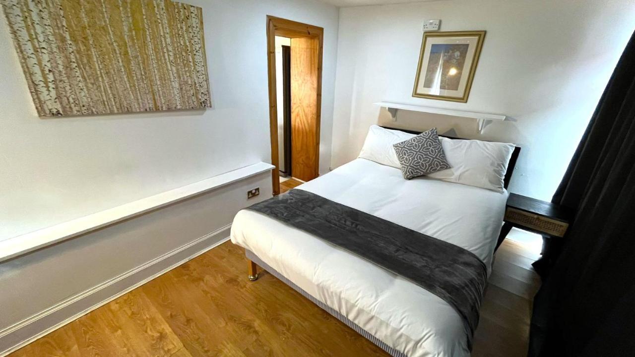 Elegant 2 Bedroom Chalet Edinburgh Eksteriør billede